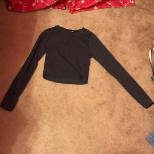 grey longsleeve crop top